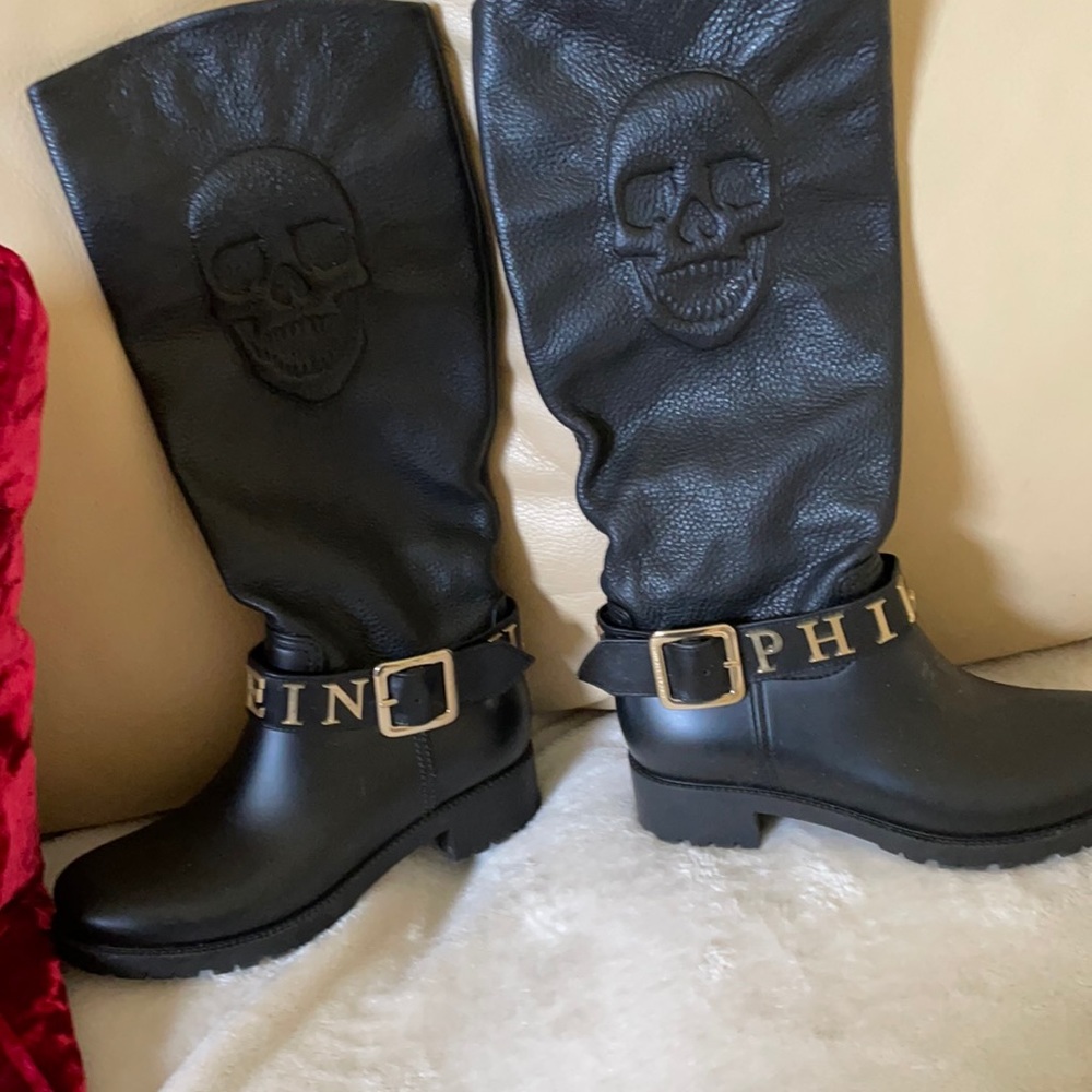 PHILIPP PLEIN  beautiful leather. Very good condition size 8